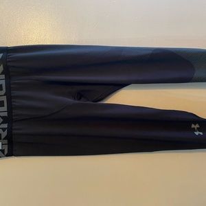 BUNDLE 5/$25 Under Armour compression leggings